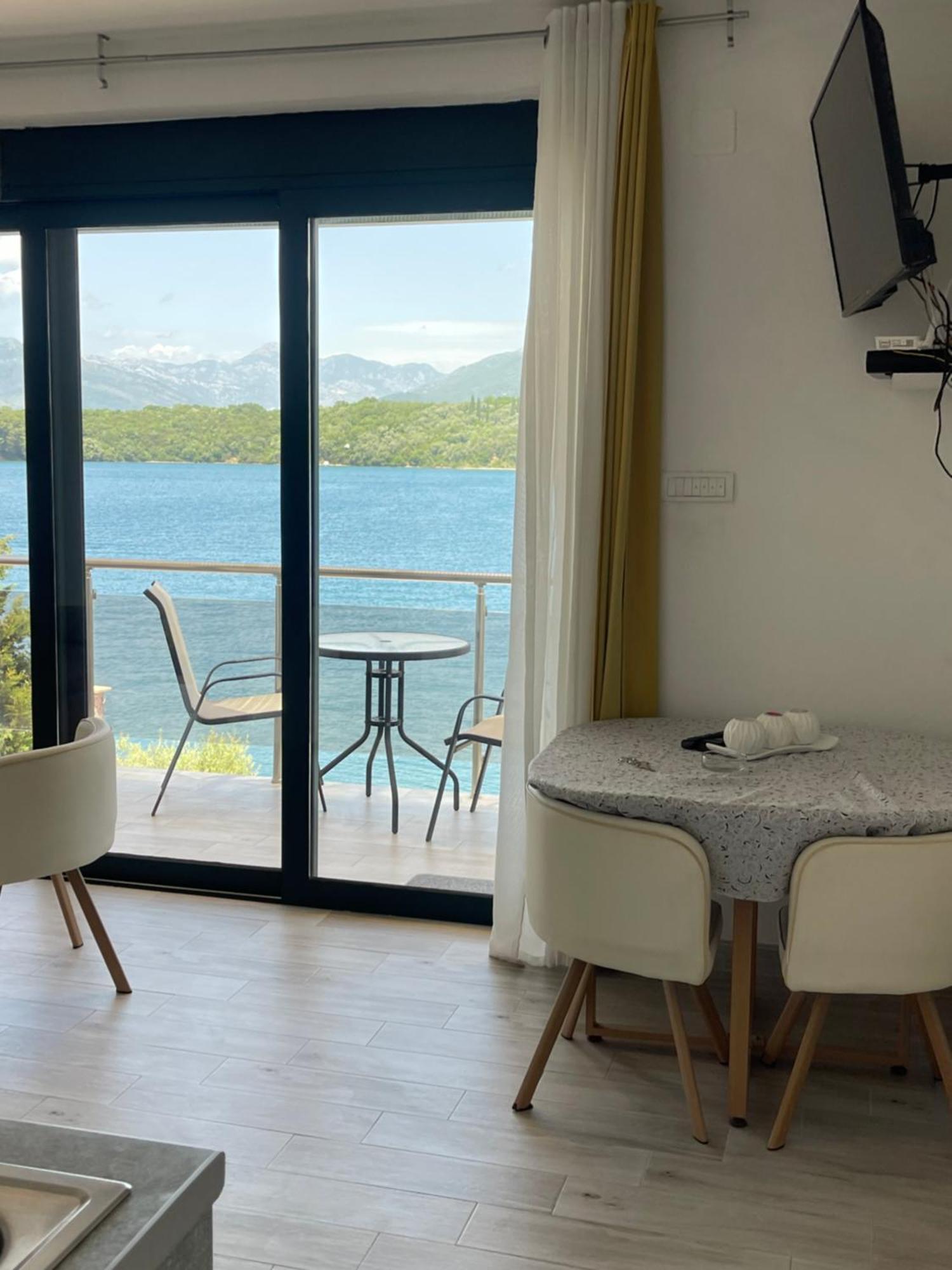 Apartmani Mia Tivat Eksteriør billede
