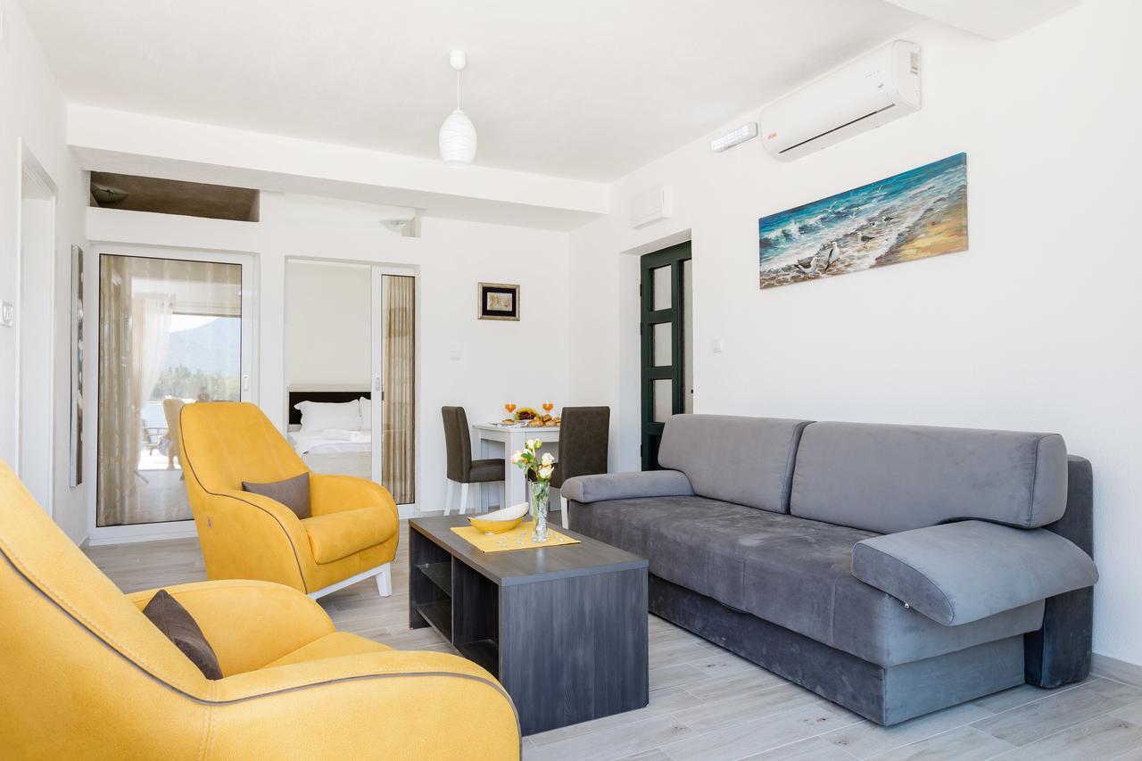 Apartmani Mia Tivat Eksteriør billede