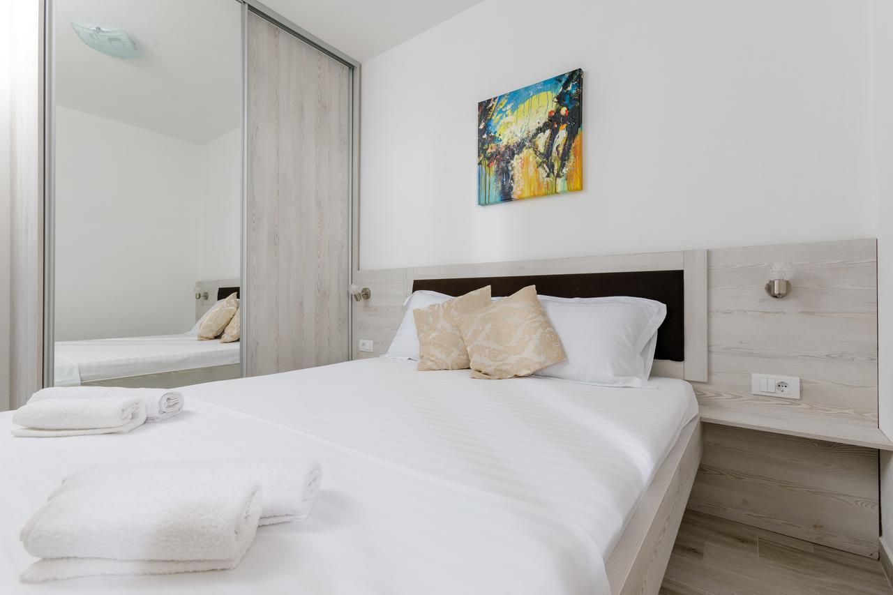 Apartmani Mia Tivat Eksteriør billede