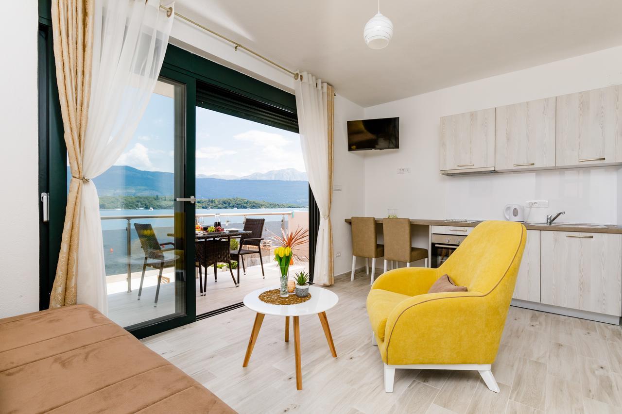 Apartmani Mia Tivat Eksteriør billede