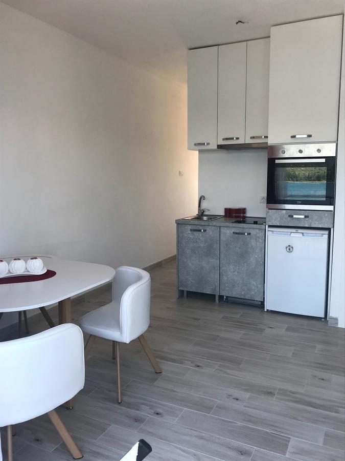 Apartmani Mia Tivat Eksteriør billede